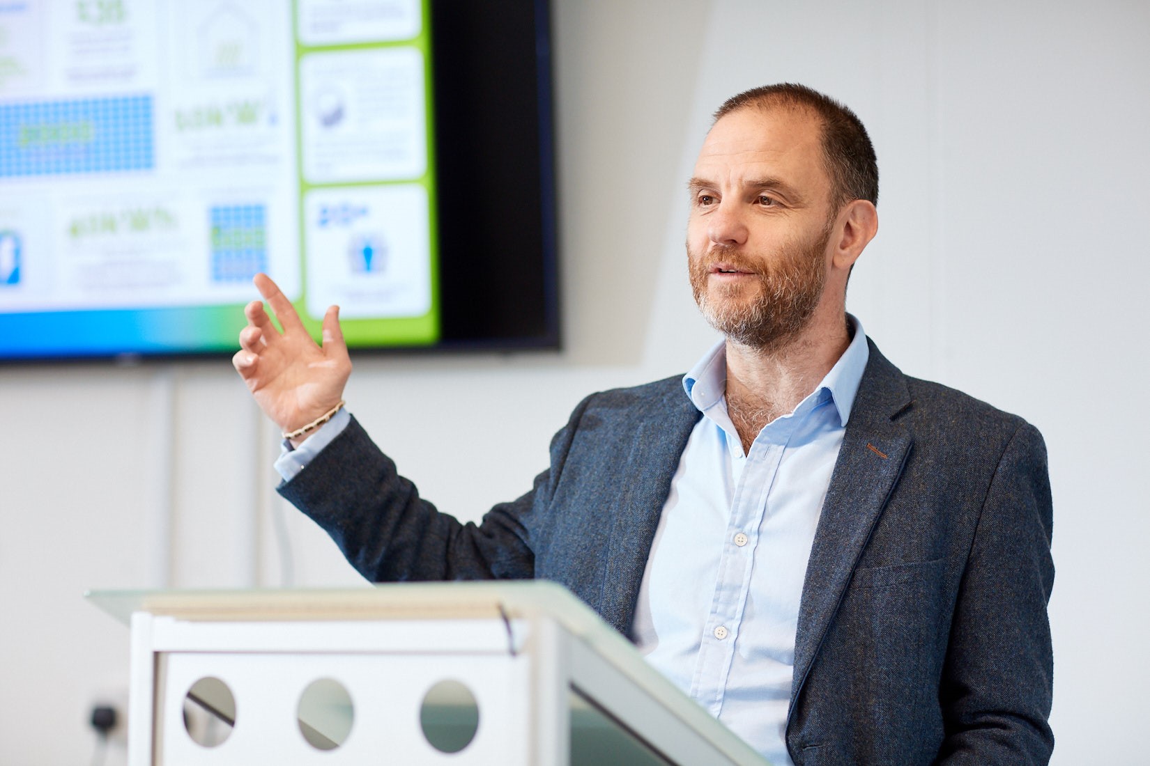 UK Green Building Council appoints Simon McWhirter as Chief Executive